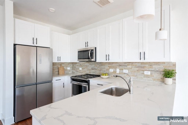 77 Ridge - Photo 1