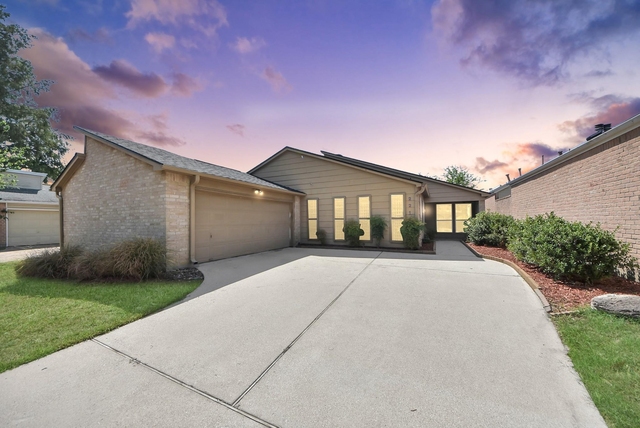 2210 Linea Del Pino Street - Photo 1