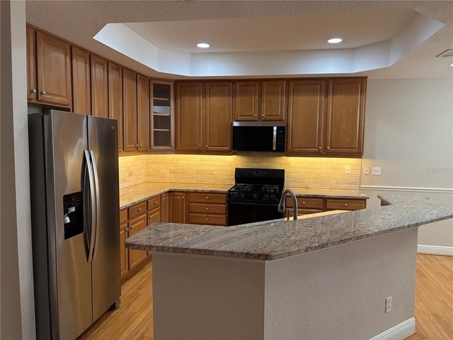 2855 Bayshore Trails Drive - Photo 1