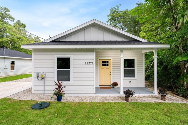 1951 Nw 34th Avenue - Photo 1