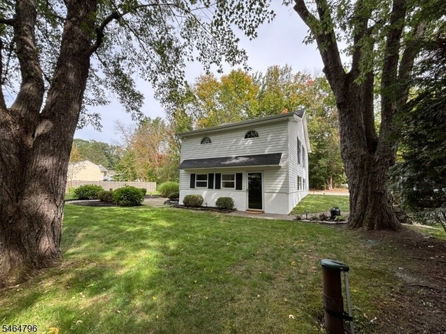 10 Marion St - Photo 1