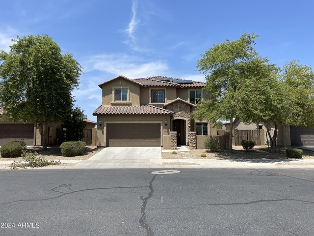 17560 W Lilac Street - Photo 1