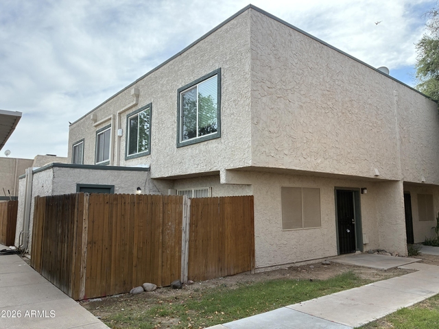 6009 W Townley Avenue - Photo 1