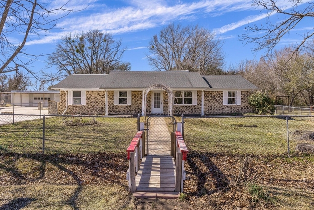 1729 Elliot Drive - Photo 1