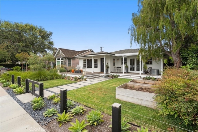 274 Magnolia Street - Photo 1
