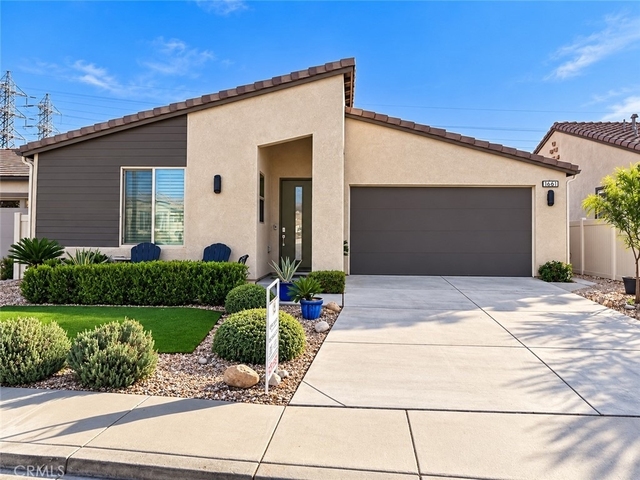 1661 Village Green - Photo 1