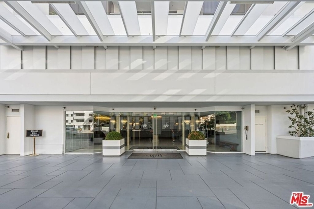 10660 Wilshire Boulevard - Photo 1