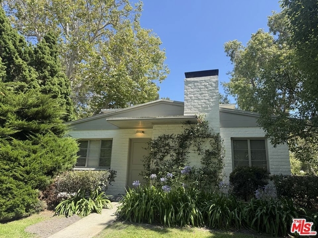5333 Village Green - Photo 1
