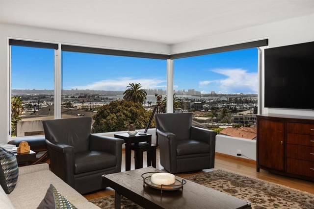 1044 Leroy Street - Photo 1