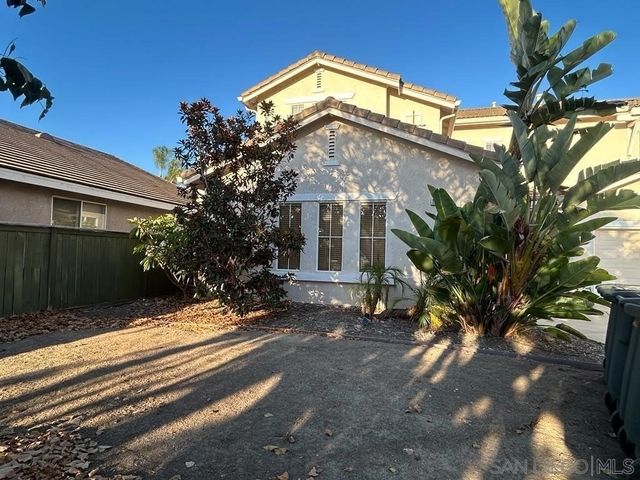 1863 Almagro Ln - Photo 1