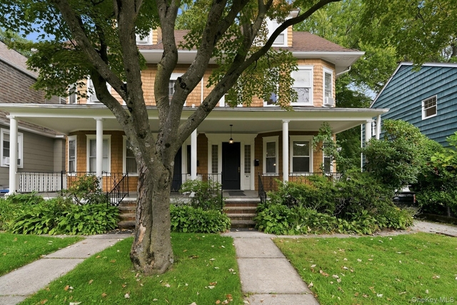82 Quinby Avenue - Photo 1