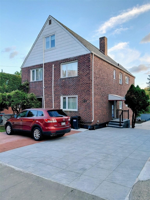 6720 Austin Street - Photo 1