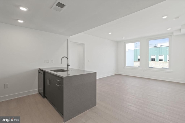 2000 Dreer Street - Photo 1