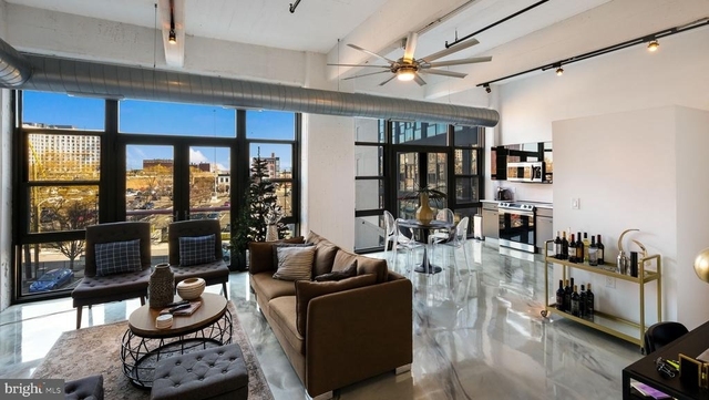 444 N 4th Street - Photo 1