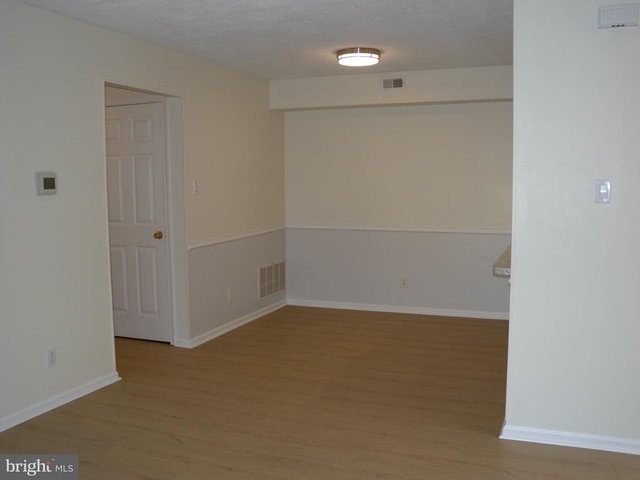 1907 Sutton Place - Photo 1