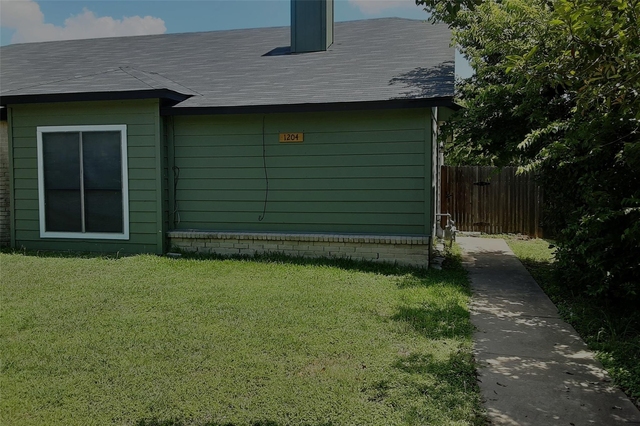 1204 Orchard Park Cir - Photo 1