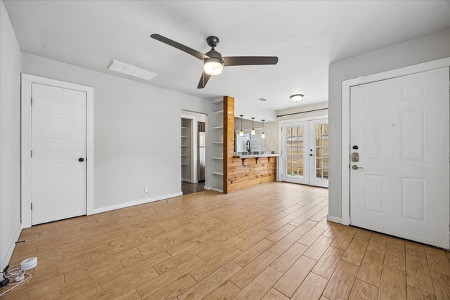 2717 Parker Ln - Photo 1