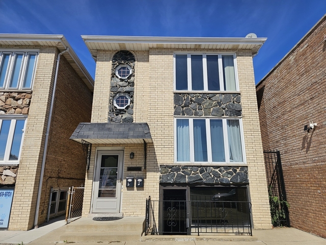 5968 S Archer Avenue - Photo 1