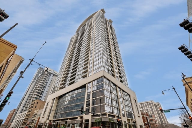 100 E 14th Street - Photo 1