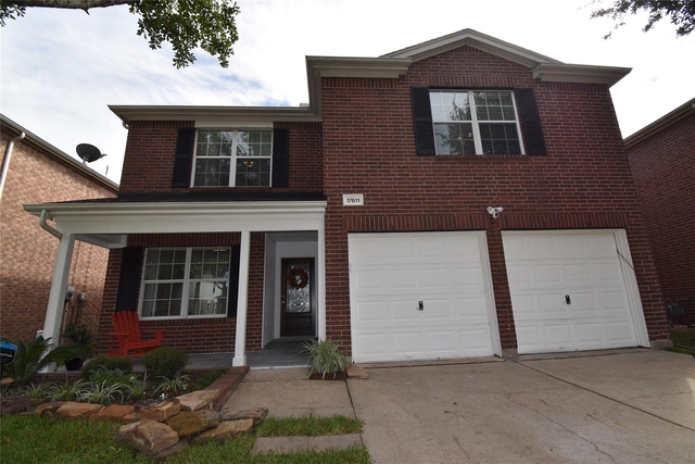 17611 Hoover Gardens Drive - Photo 1