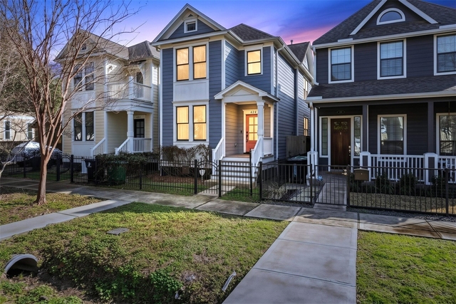 434 W 27th Street - Photo 1