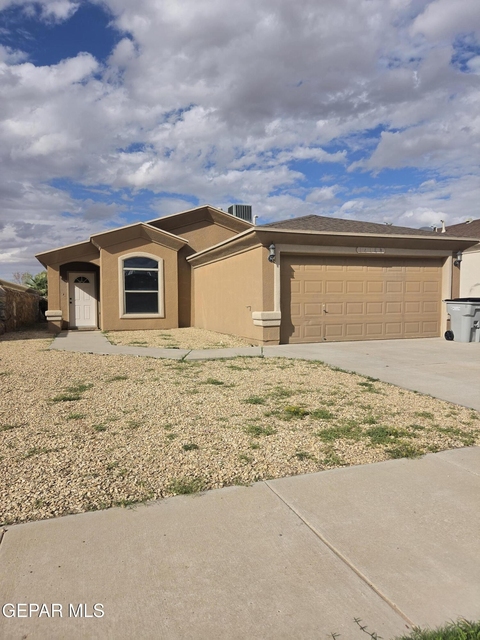14189 N Point Avenue - Photo 1