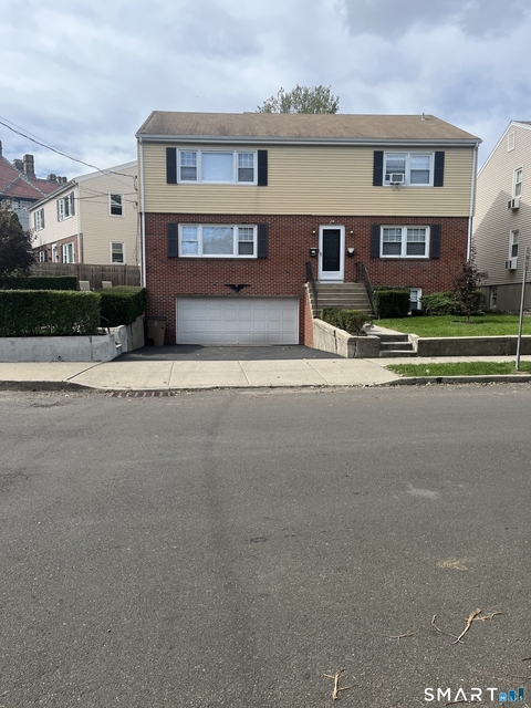 24 Mayflower Avenue - Photo 1