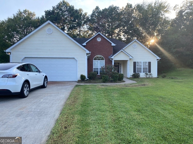 4389 Ashlyn Rebecca Drive - Photo 1