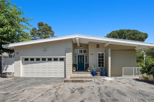 3136 Frances - Photo 1