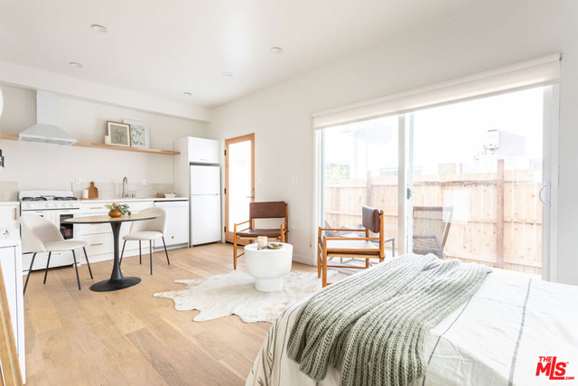 3613 1/4 Bellevue Avenue - Photo 1