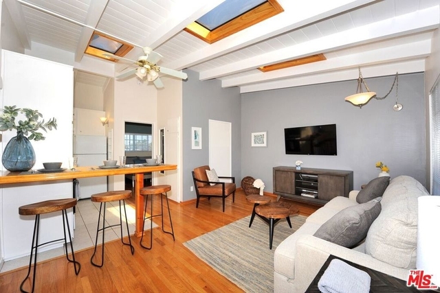 313 Mildred Avenue - Photo 1