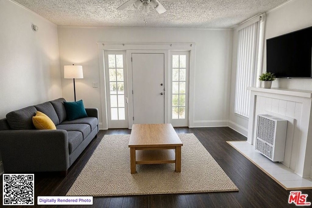 2126 S Oak Street - Photo 1