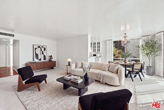 2301 S Beverly Glen Boulevard - Photo 1