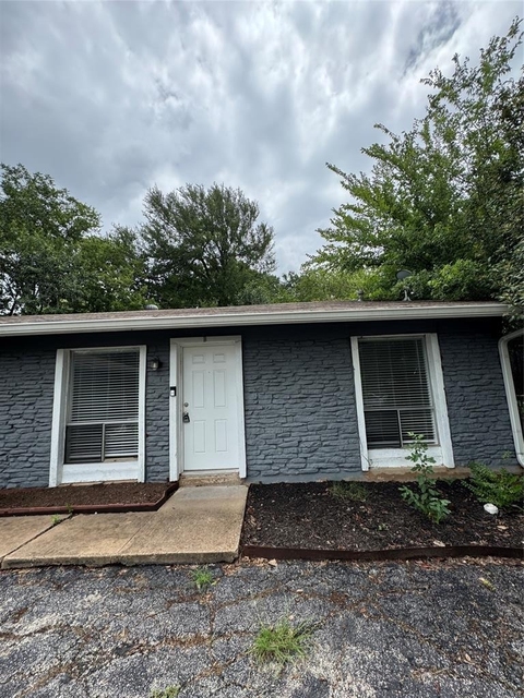 3007 Matador Dr - Photo 1