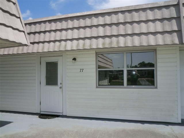 206 Andover Place N - Photo 1