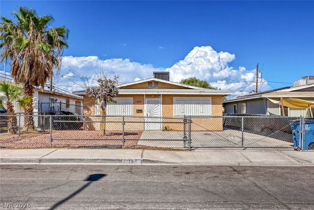 1272 Lawry Avenue - Photo 1
