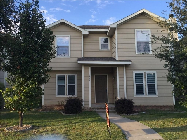 6908 Planters Row Drive - Photo 1