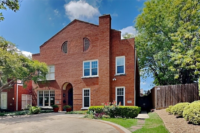 3420 Binkley Avenue - Photo 1