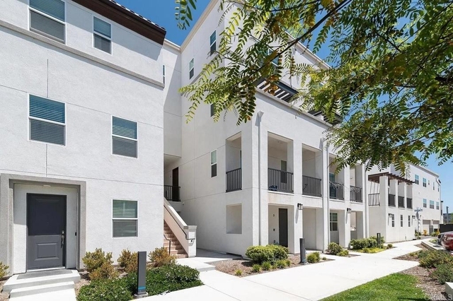 2015 Mindoro Lane - Photo 1