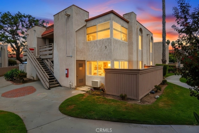 212 S Kraemer - Photo 1