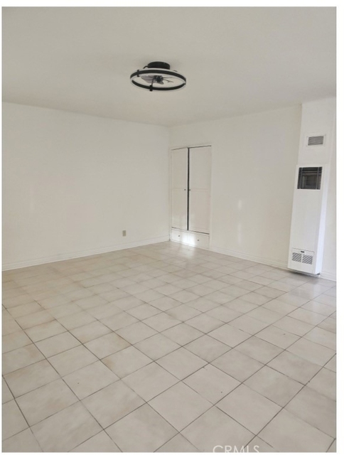305 Geneva Street - Photo 1