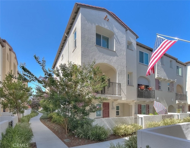 2750 W 182nd - Photo 1