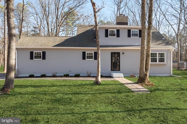 221 Oak Lane - Photo 1