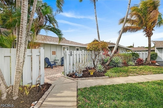 4257 Island Circle - Photo 1