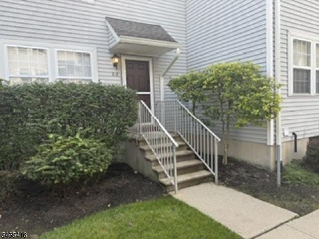 818 Belmont Dr - Photo 1
