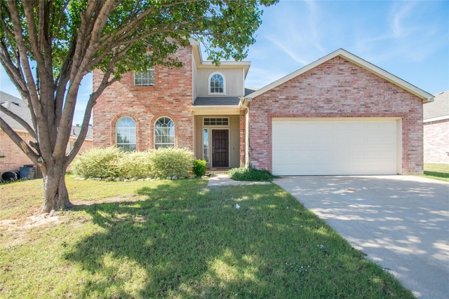 8512 Clearbrook Drive - Photo 1