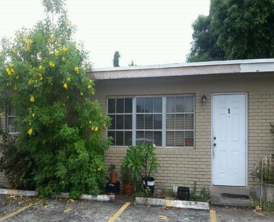 1870 Nw 60th Avenue - Photo 1