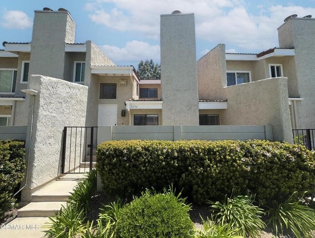 5694 E Los Angeles - Photo 1