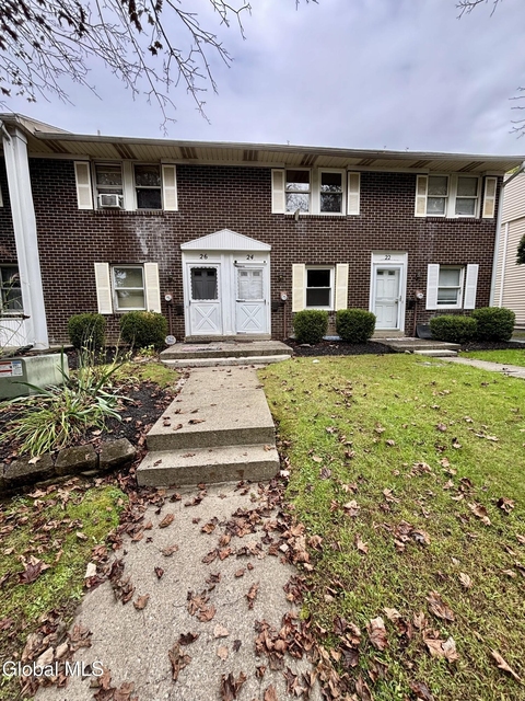 24 Maxwell Drive - Photo 1