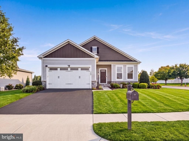 100 Blackford Drive - Photo 1